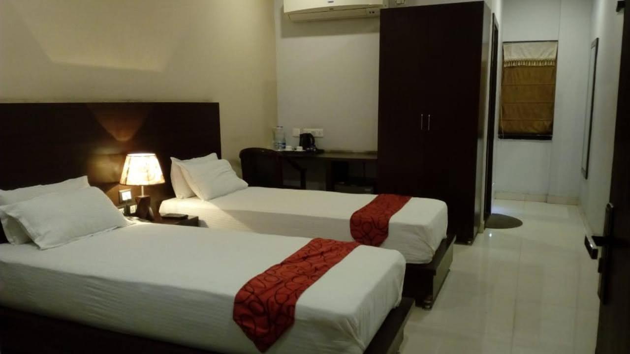 Ojas Hotel & Resort Durgápur Kültér fotó